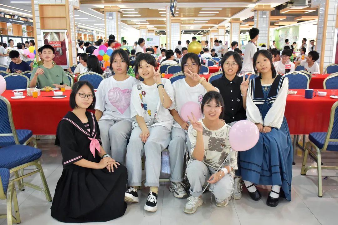 photo-1494949649109-ecfc3b8c35df.jpg 圖片